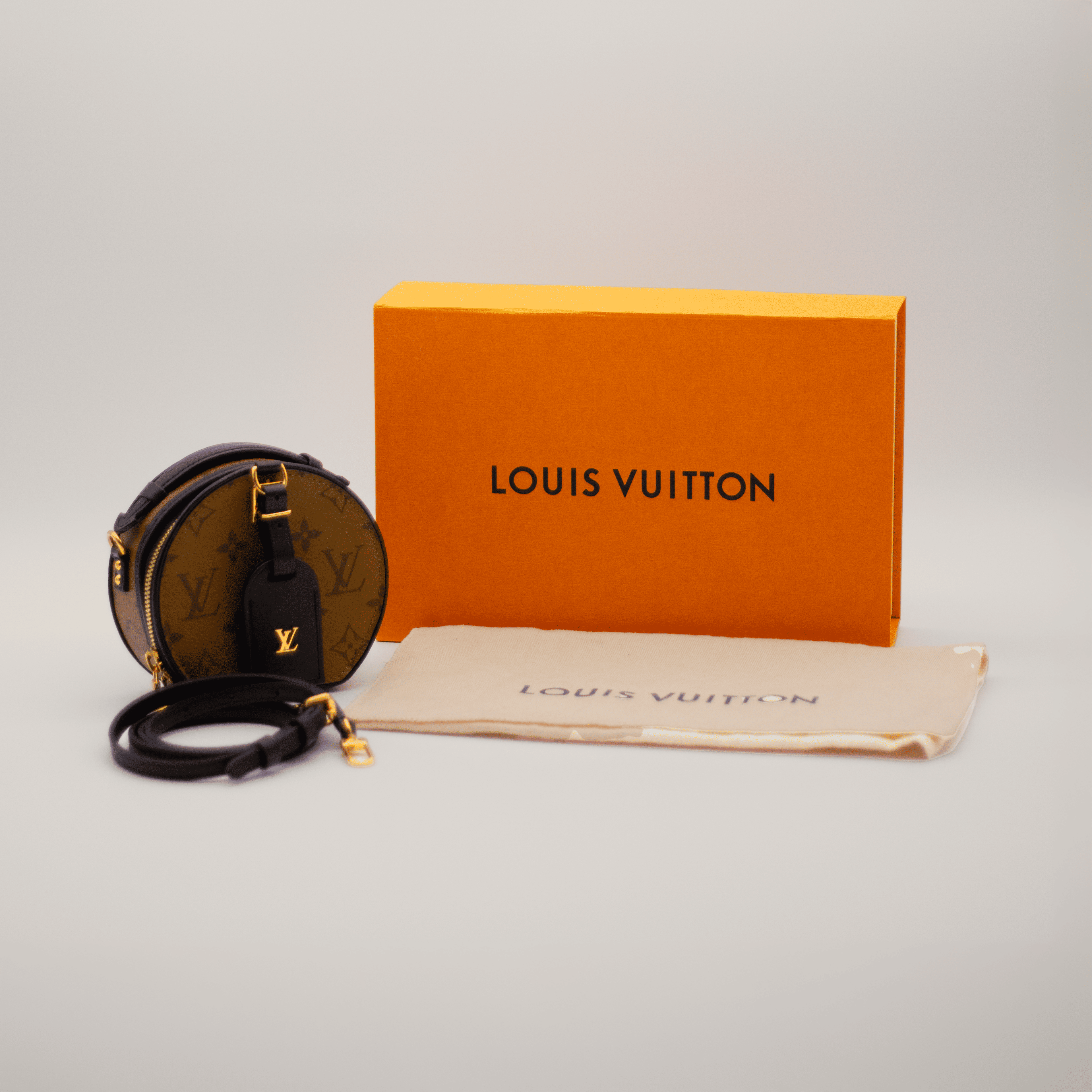 Louis Vuitton Mini Boîte Chapeau Bag