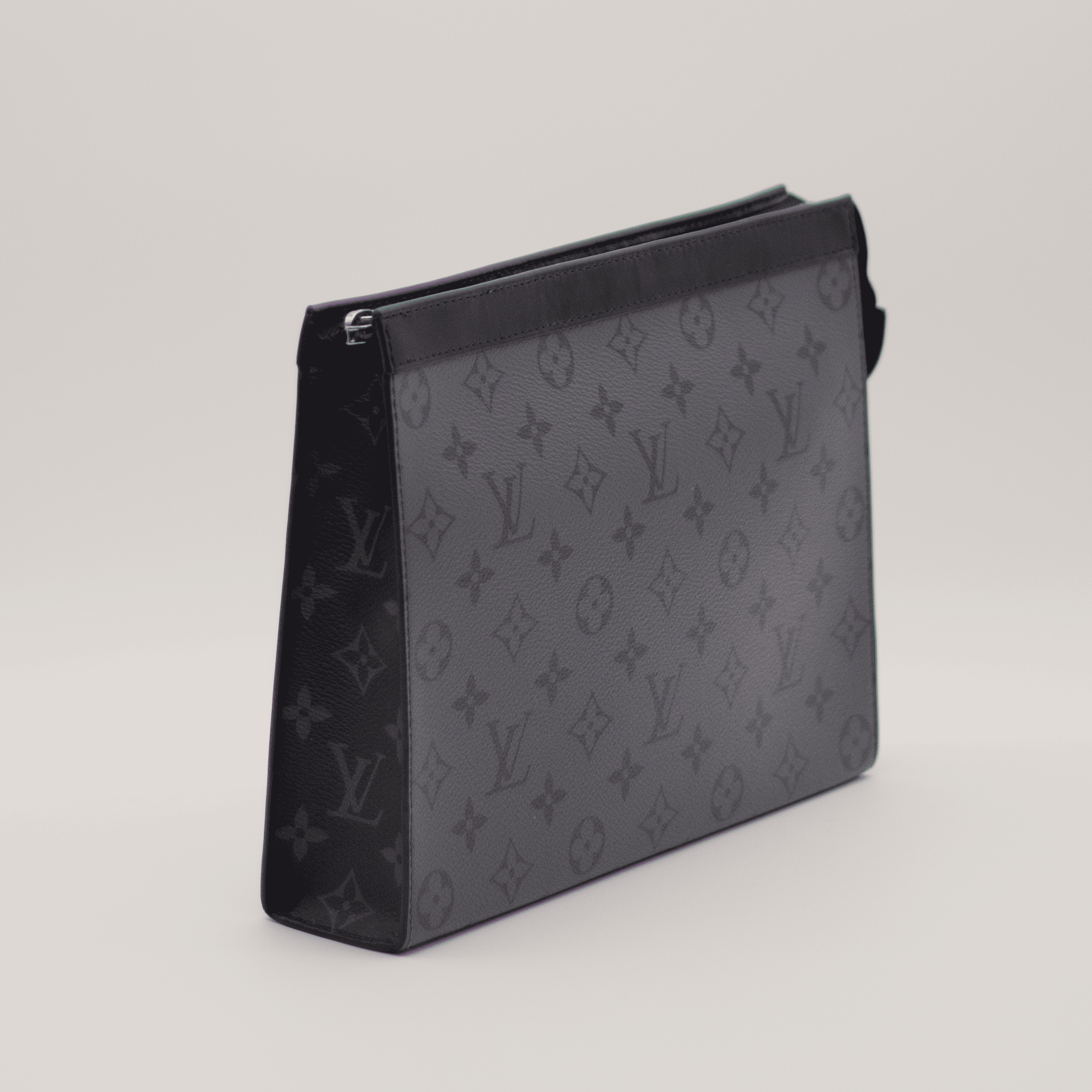 Louis Vuitton Pochette Voyage MM