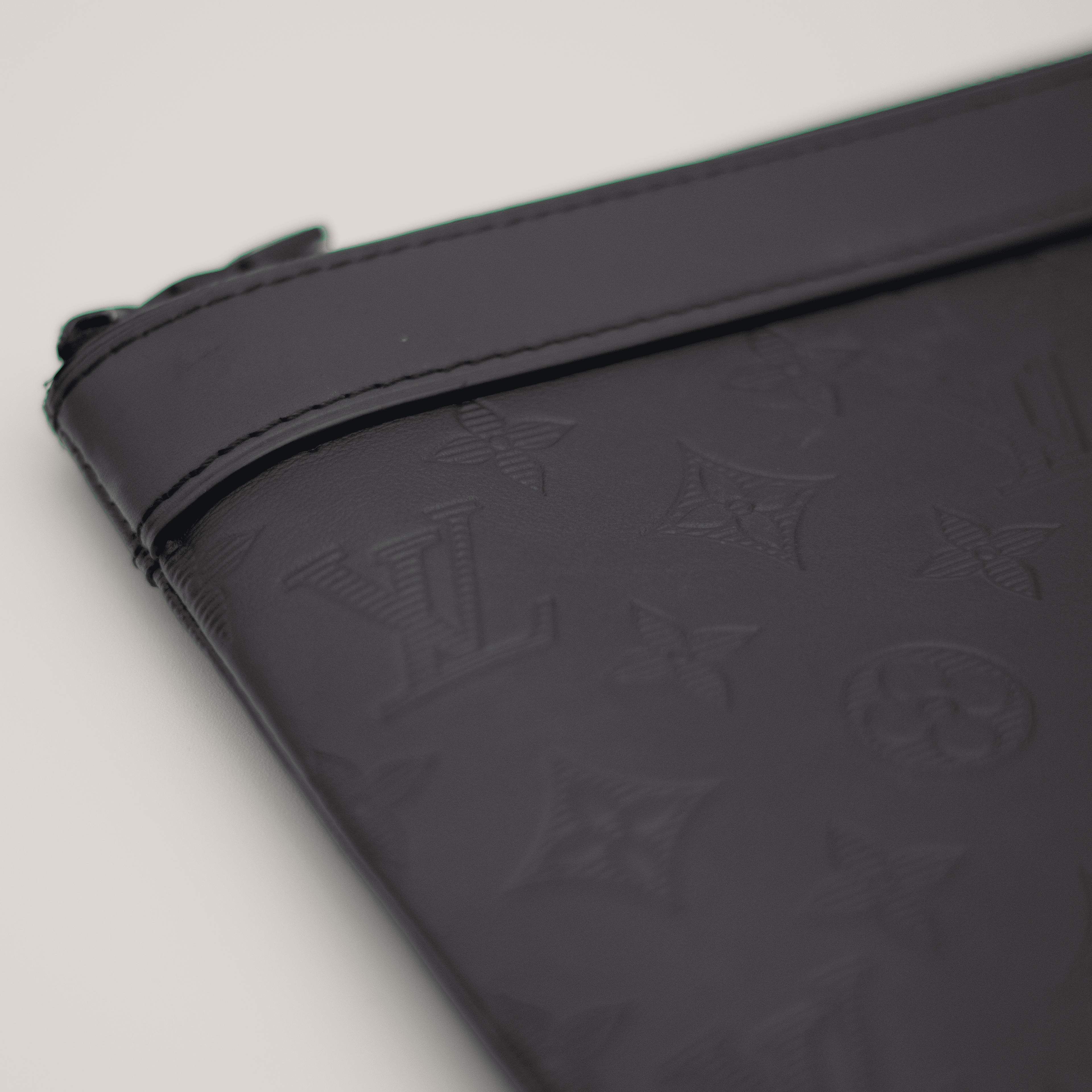 Louis Vuitton Monogram Discovery Pochette 